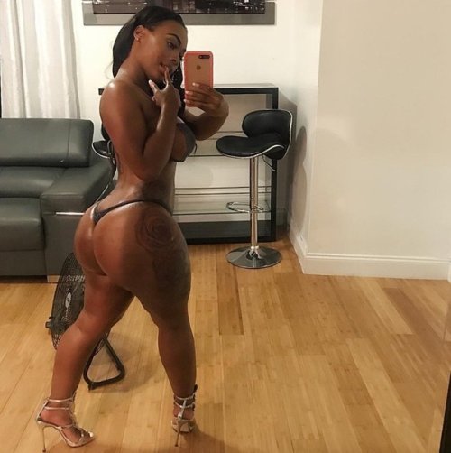 couplelookingforher2:  big-black-booty-girls:Big black booty girls #selfie #smallwaist  LAWD 😍😍  GOT DAMNN!