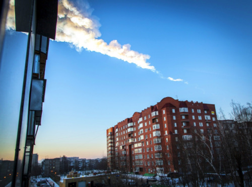 Over 100 people were injured by meteor shower in Russia this morning.
CLICK HERE for the videos and pictures you HAVE to see.