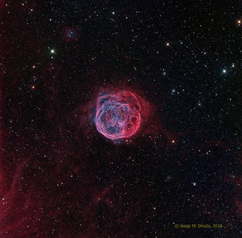 Henize 70: A Superbubble in the LMCMassive stars profoundly affect their galactic environments. Chur