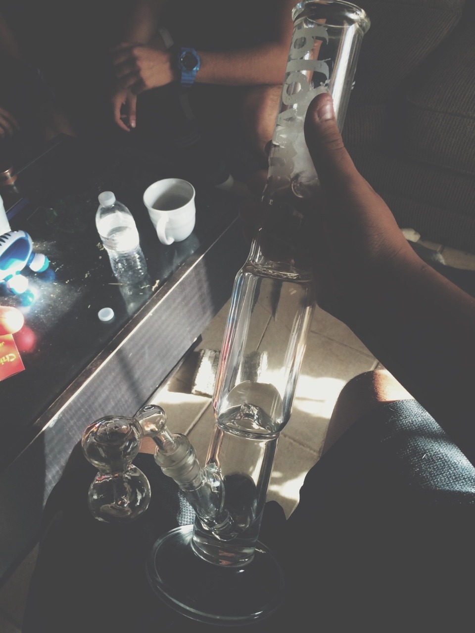 yungsucio:  Bong rips