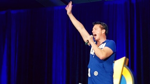 gayteenhipster:This past weekend I went to Wizard World Chicago with several friends.  We had p