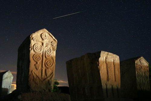 bobbycaputo:    Spectacular Photos Of The Perseid Meteor Shower 2016 Around The World 