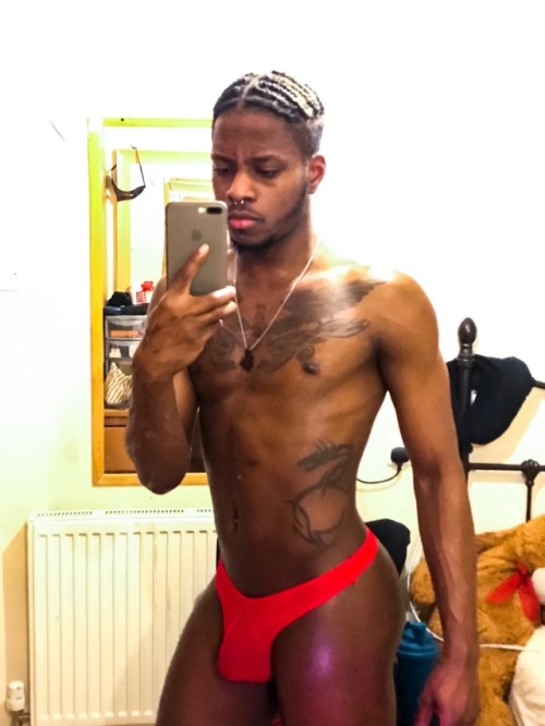 nejhe:  AfterWorkOutSelfie 🤳🏾 for January and February   IG/Twitter @NejheRyutt SnapChat @TheeKingRebel Kik @ Nejhe  YouTube.com/SuperPosterBoy