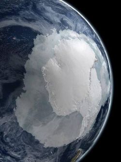 coolthingoftheday: Earth’s South Pole.