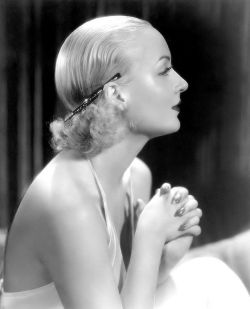 Mylovelydeadfriends:carole Lombard, Photographed By Eugene Robert Richee, 1933 Https://Painted-Face.com/