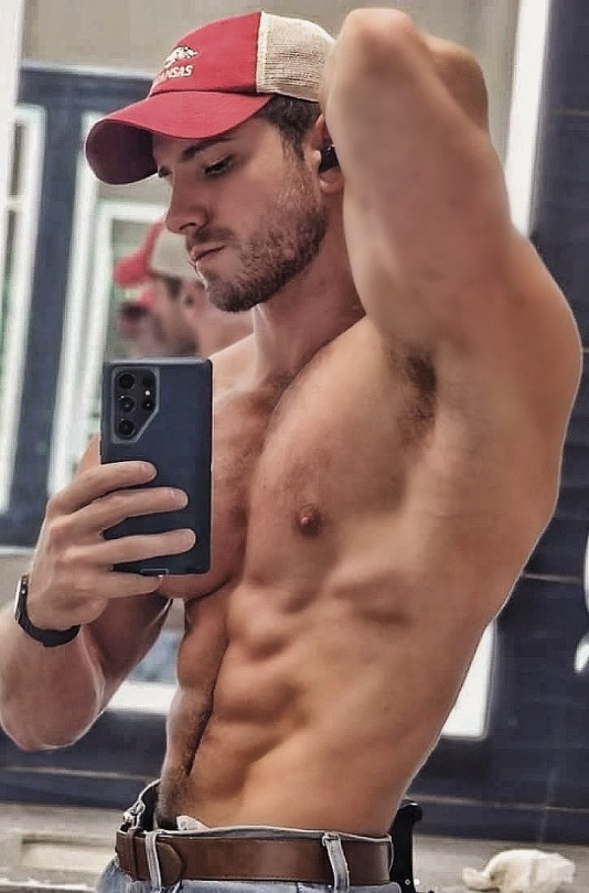 hot-and-shirtless - HOT AND SHIRTLESS