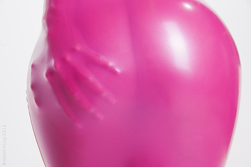 latexoid: bubblegum bum - Lady Lucie by Rob Golding