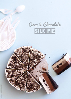 gastrogirl:  oreo and chocolate silk pie. 