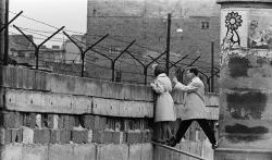 Retrogasm: Remembering 25 Years Of The Destruction Of The Berlin Wall. 