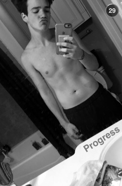 male-celebs-naked:  Aaron Carpenter