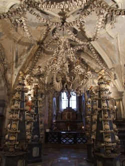 aestheticsandabominations:  Sedlec Ossuary- Various Artists, 1400-1870 &ldquo;In the mid 14th century, during the Black Death, and after the Hussite Wars in the early 15th century, many thousands were buried in the abbey cemetery…&rdquo; &ldquo;The