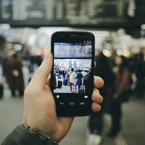 Wish I’d be going to the UK. #flag #phone #montparnasse #trainstation #doùjesuis #paris #franc