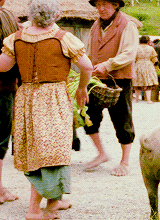 lady-arryn:  lord of the rings + costumes (part 2) 