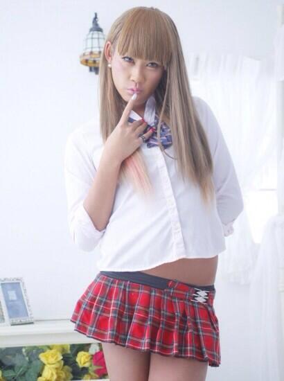 otokonoko-japanese-traps: OMG!! Sakura’s (さくら) new picture looks amazingly hot!! No wonder she is on