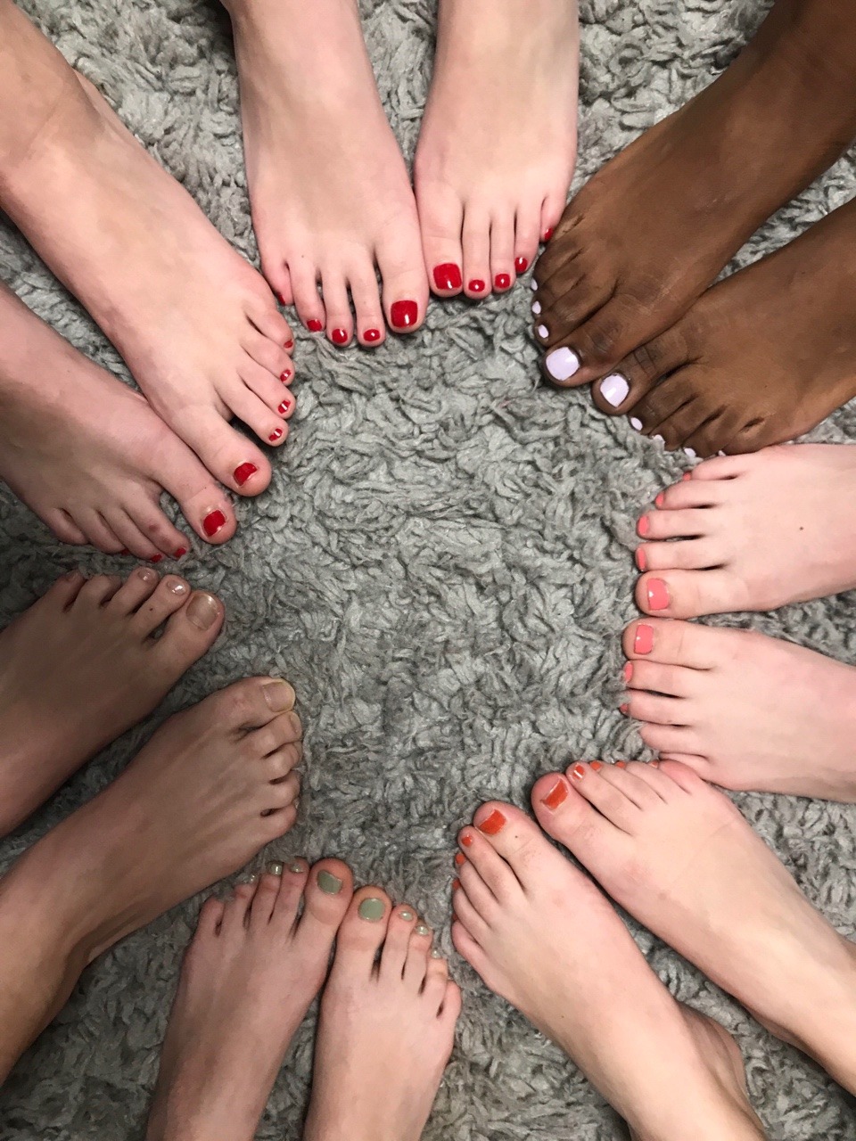 sweet-feet-and-more:  submiturfeet: submiturfeet.tumblr.com  Yummm