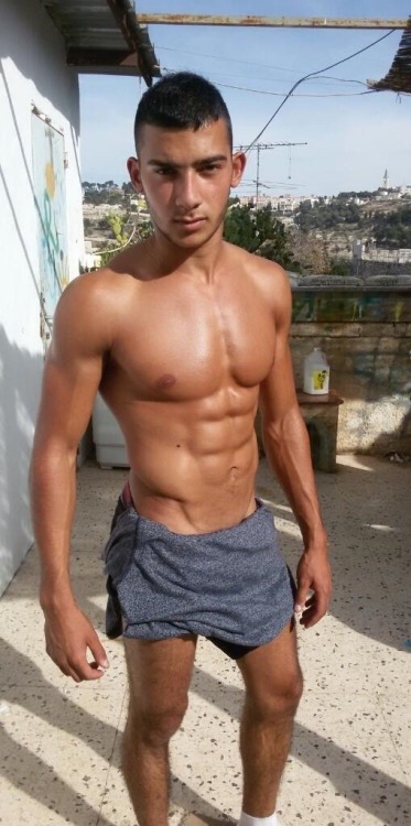 deviantpozskin:arabfitnessgods:Hot Algerian teenage muscle god.Meet Ibrahim from Algiers – who would