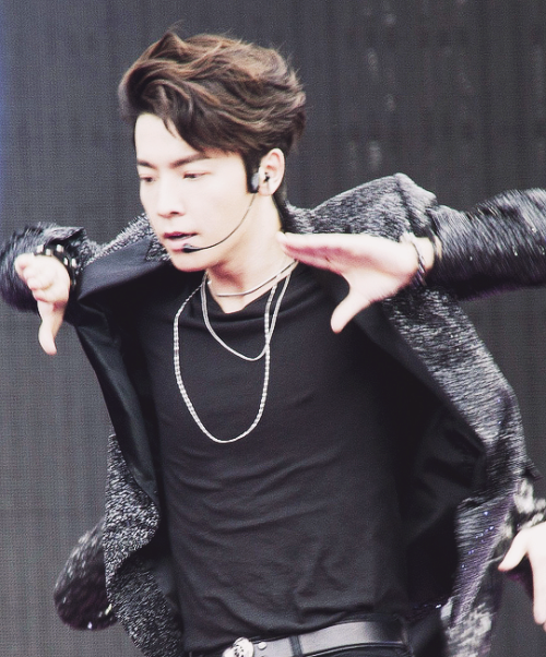 day 82 of waiting for lee donghae