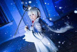 RWBY - Weiss cosplay by GreenTea-Ice 