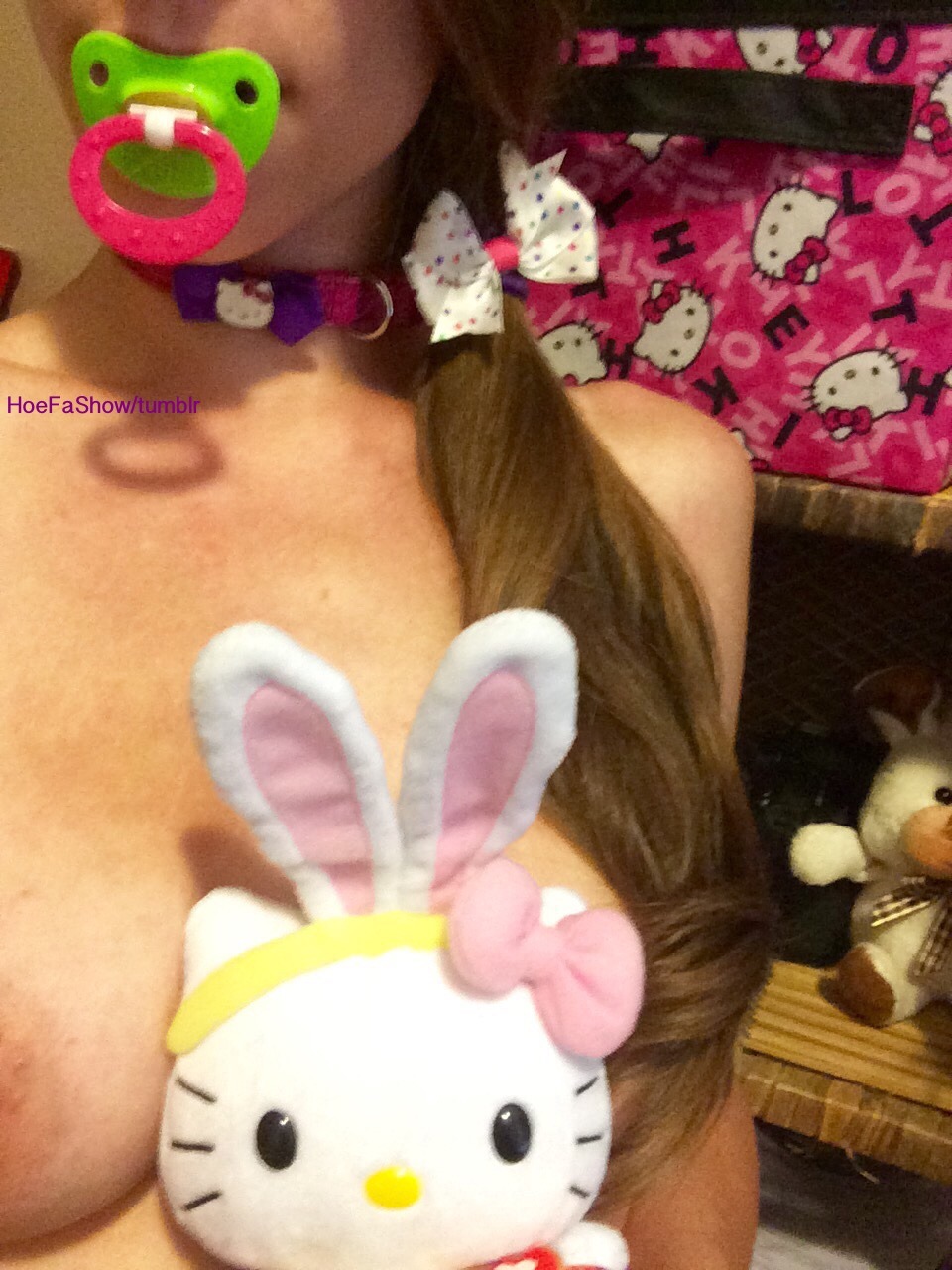 hoefashow:  🎀💚  Too cute not to be violated by Daddy  🐰🎀  *Please Do