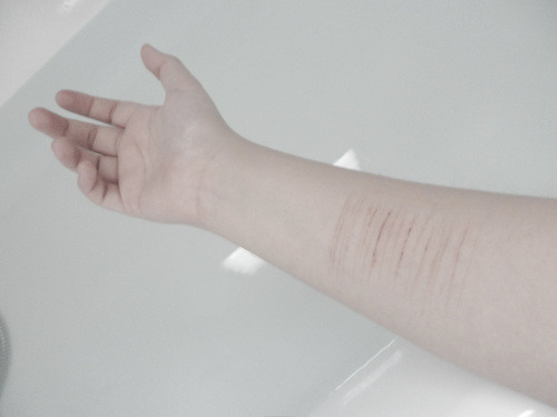 you-still-loving-her:  (7) Tumblr en We Heart It. http://weheartit.com/entry/73442615/via/valeriazamudio