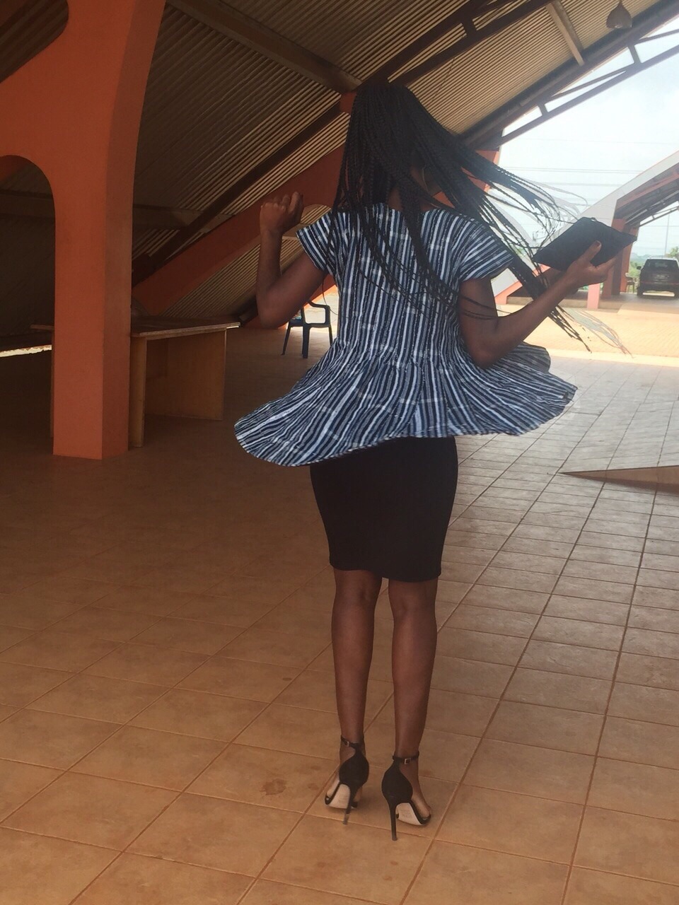 fckyeahprettyafricans:  Ghana 🇬🇭  Batakari Sunday 👕🙏🏾  basileusmolasses.tumblr.com