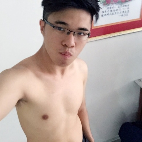 sgtemptation: 6sg: allaboutbois: fysgboy: Fan Submission: Horny SGBOY Euger Thum Nice, but better of