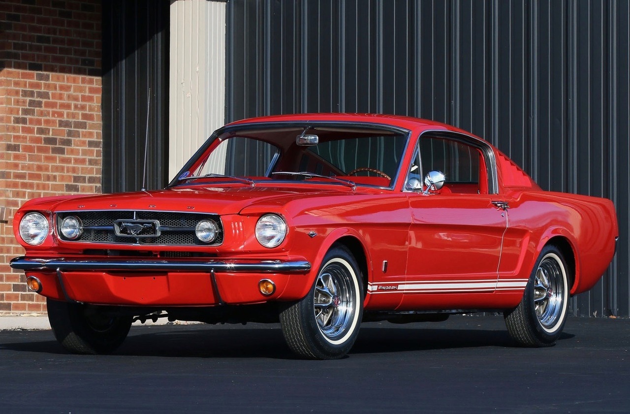 goddessdiana49:  utwo:  1965 Ford Mustang GT© mecum  Love❤❤❤❤❤❤❤ 
