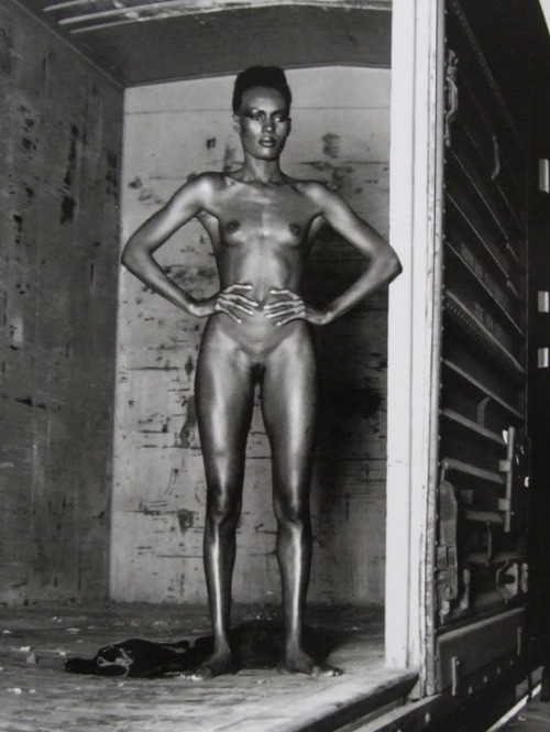 Porn ditirolez: Grace Jones photos