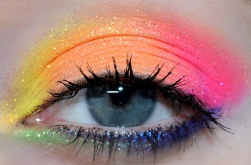 xsparkage:  two minute play time with new sugarpill Elektro Cute. Gotta do a blog post on these babies todayyy