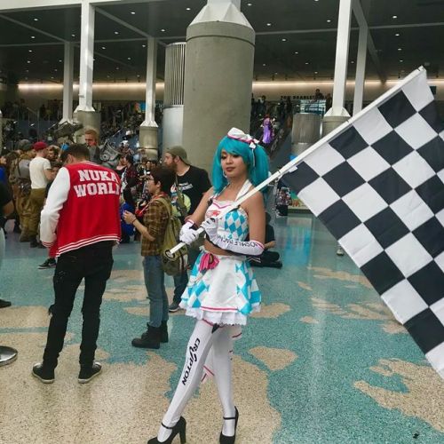 Hatsune Miku cosplay at L.A. Comic Con 2019. #comicconla #comicconla2019 #lacc2019 #lacomiccon #laco