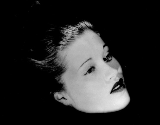 Lee Miller, Floating head, Mary Taylor, New York, 1933, Lee Miller Archives England 2020. All Rights Reserved....