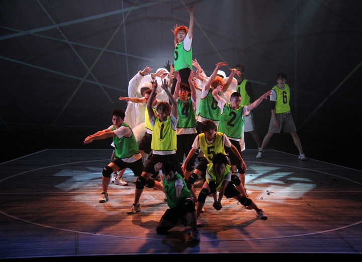 honyakukanomangen:More photos of the Haikyuu!! stage play.Source: MANTANWEB