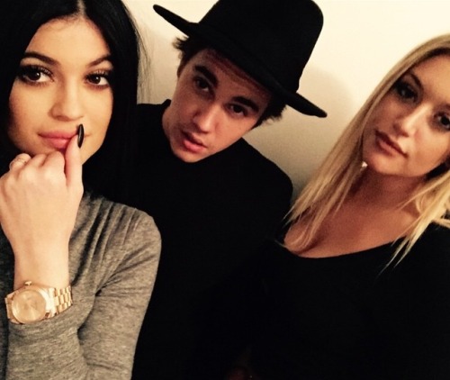 keeping-up-with-the-jenners:keeping-up-with-the-jenners:Kylie, Stas &amp; JustinKinda love this 