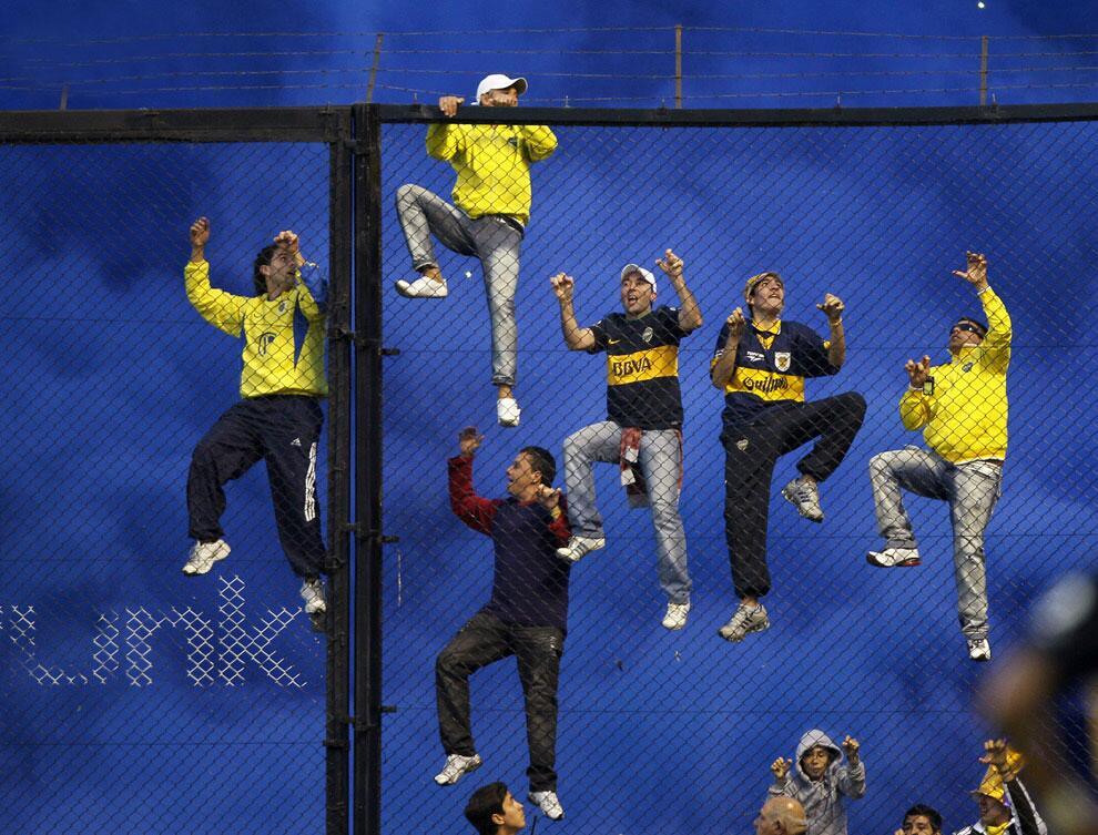 Boca Juniors fans