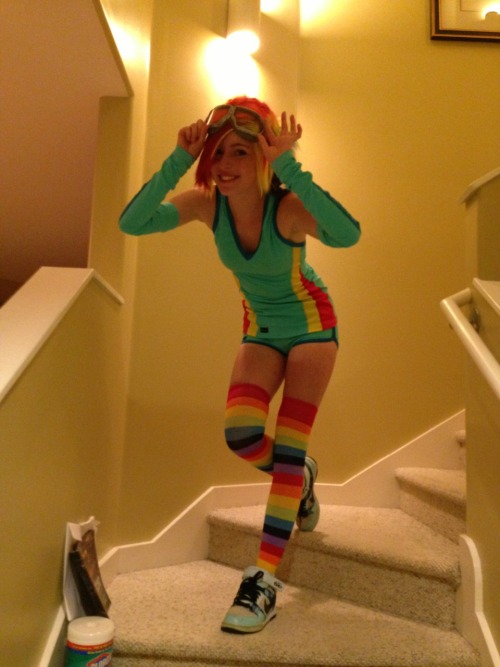 stunnerstatus:  Damn, so I heard you guys like this cosplay. (Even though it’s not done??) Must be 20% cooler than I thought. Rainbow Dash, ready to party crash. 