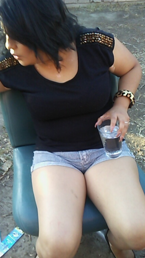 crazyways69:  amigas-putas:  Que piensan? Rosi r. She loves to tease nd make u hard.