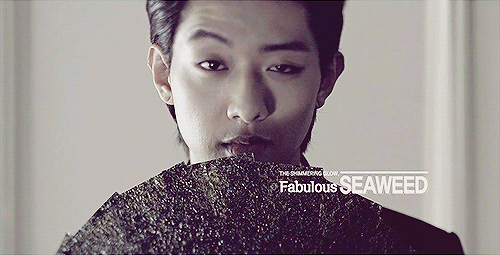 suzhaex:  WHAT DO U LIKE TO EAT WITH CNBLUE? 