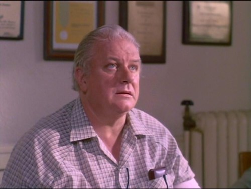 Stand Alone (1985) - Charles Durning as Louis ThibadeauHere’s a few things I’ve notice in this scen