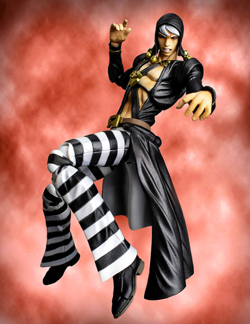 Some new promotional pics from Medicos to remind everyone that Risotto Nero’s Super Action Statue is