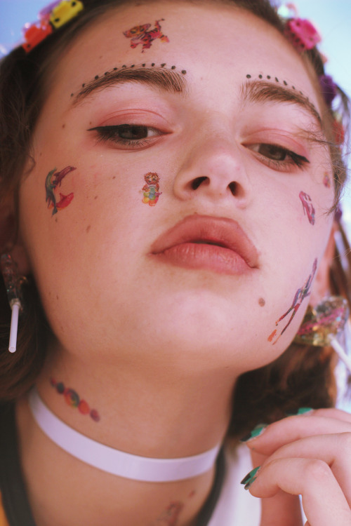 klegna:  Filed under LoverBoy by rileybuttery via vfiles  