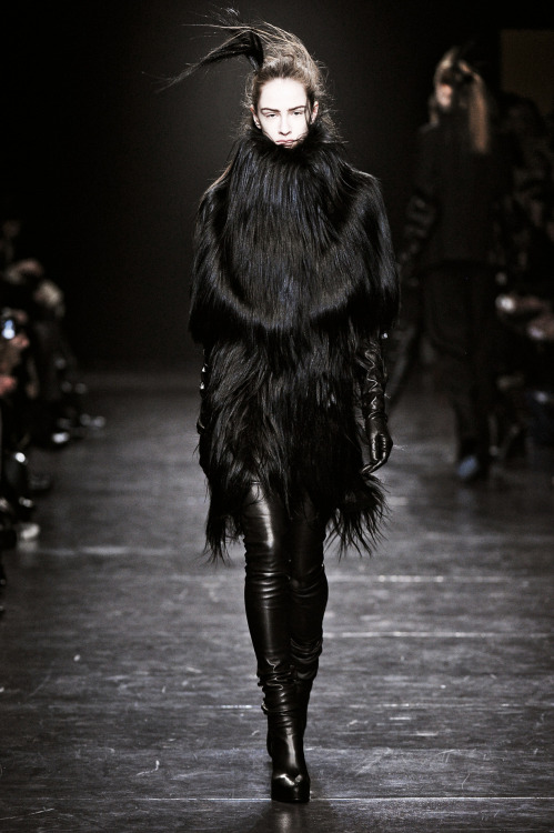 blackhallmanor: Ann Demeulemeester Fall/Winter 2011