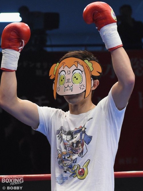 buddhabrand: there’s a japanese boxer who’s also an otaku. he’s 11-0 with 10 KOs and apparently is the cousin of world ranked champion Naoya Inoue. 