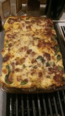 coconuttycooks:Since i am posting pictures i figured it was about time to make this lasagna post! To be honest, growing up i didn’t like lasagna. Whenever my mom made it, there was too much of the weirdly textured white cheese stuff and it just didn’t