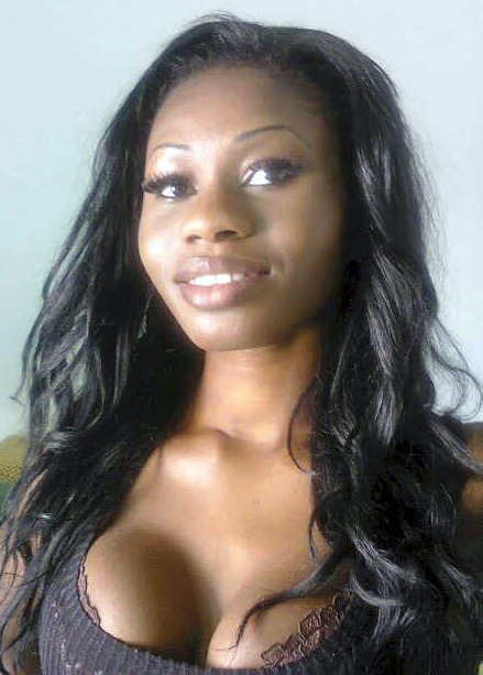 ebonyhousewife:  http://ebonyhousewife.tumblr.com/
