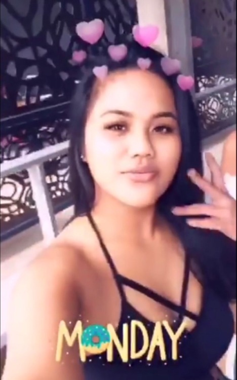 rican-daddy-nuff-said: Sooo fkn sexy!!! Any Hawaii peeps know her?? Sure would love to see more of h