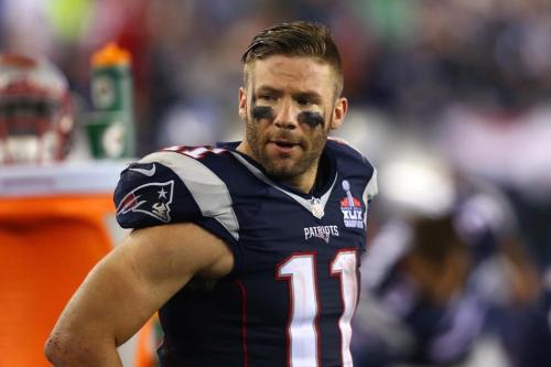 straightdudesexting:  Football hunk Julian Edelman 