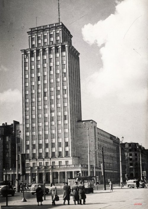 Warsaw’s Prudential Building (1954).
