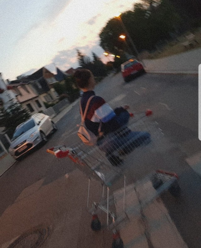Einkaufswagen Explore Tumblr Posts And Blogs Tumgir