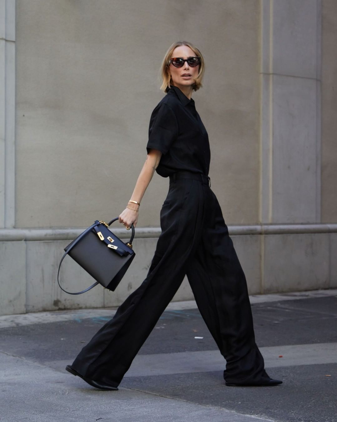 Minimalist Style - Anine Bing All Black Outfit