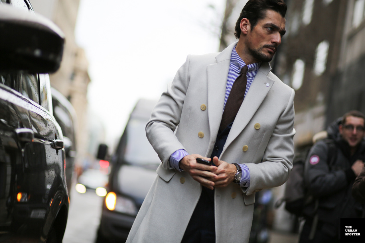 vicssecretmind:  theurbanspotter:  On the Street……David Gandy View Post  💋💞👓😘